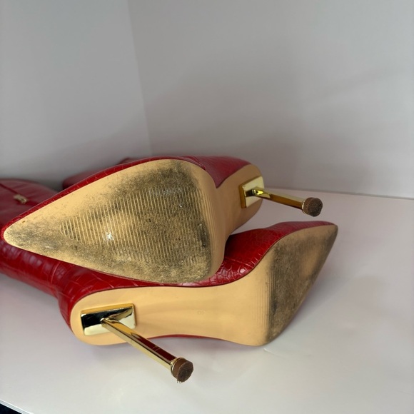 Unbranded Red Croc Embossed Knee High Boots Gold Heel Pointed Toe Size 8 - Picture 15 of 16